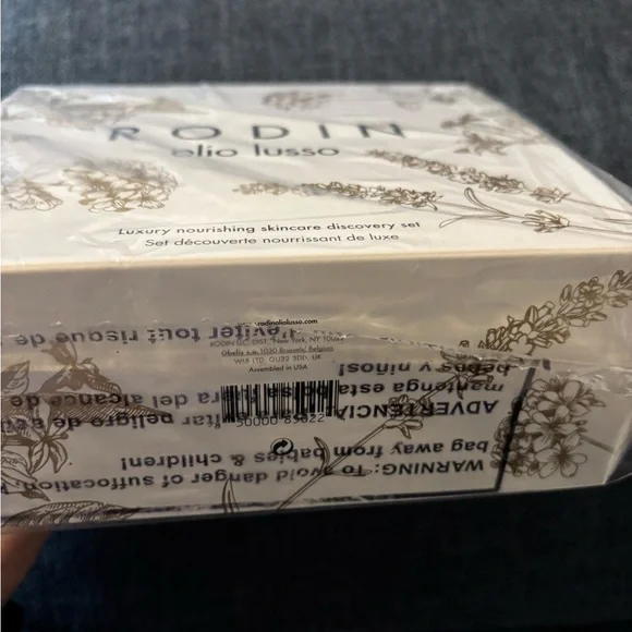 Rodin Olio Lusso Luxury Nourishing Skincare Discovery Set In Zippered pouch BNIB